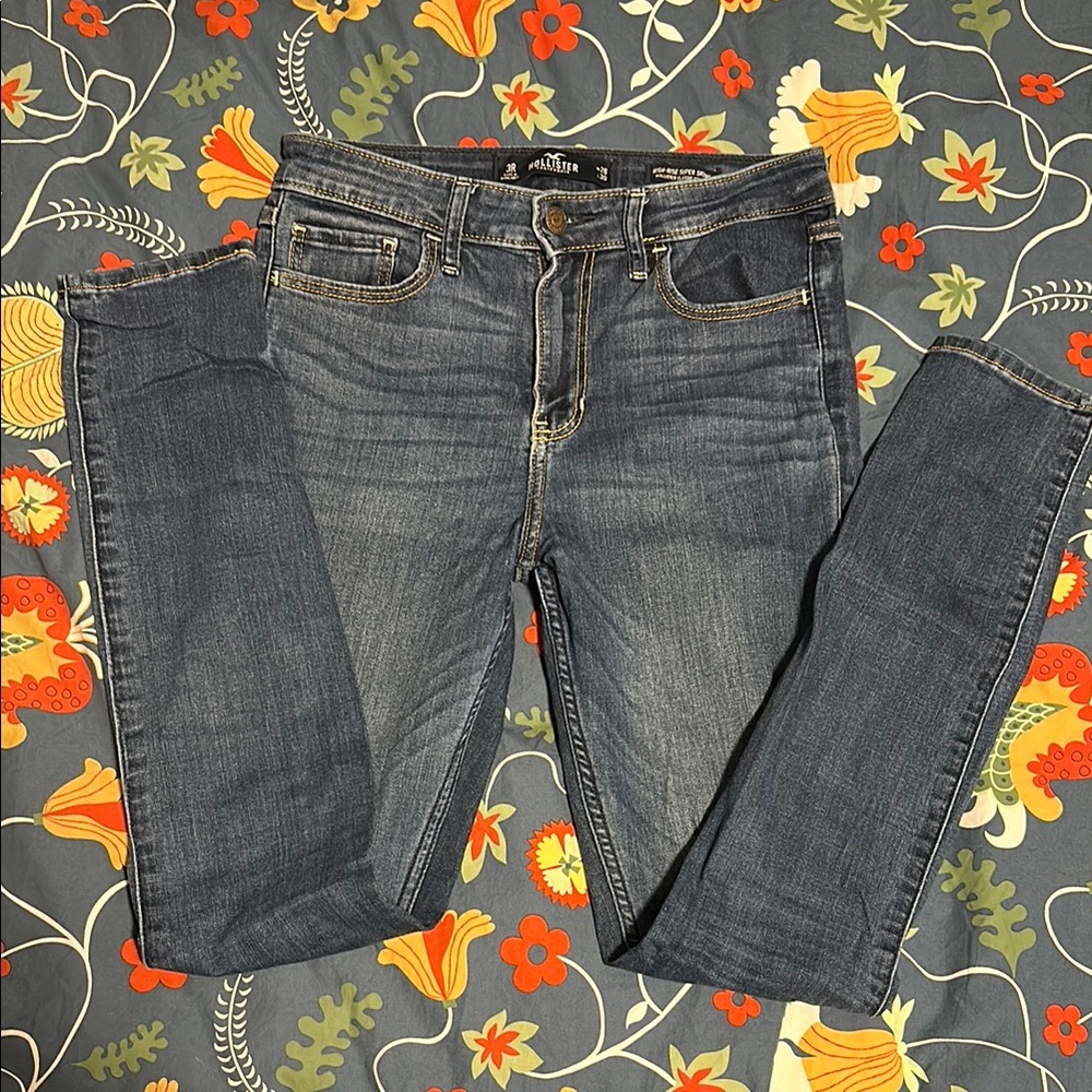 Hollister High Rise Jeans